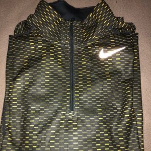 Nike Dri-Fit Quarter Zip Long Sleeve